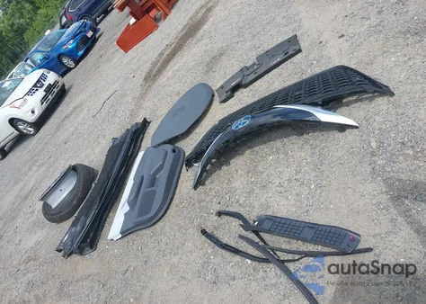 2023 Toyota Sienna Xse z USA, uszkodzony, nr VIN 5TDXRKEC5PS170140